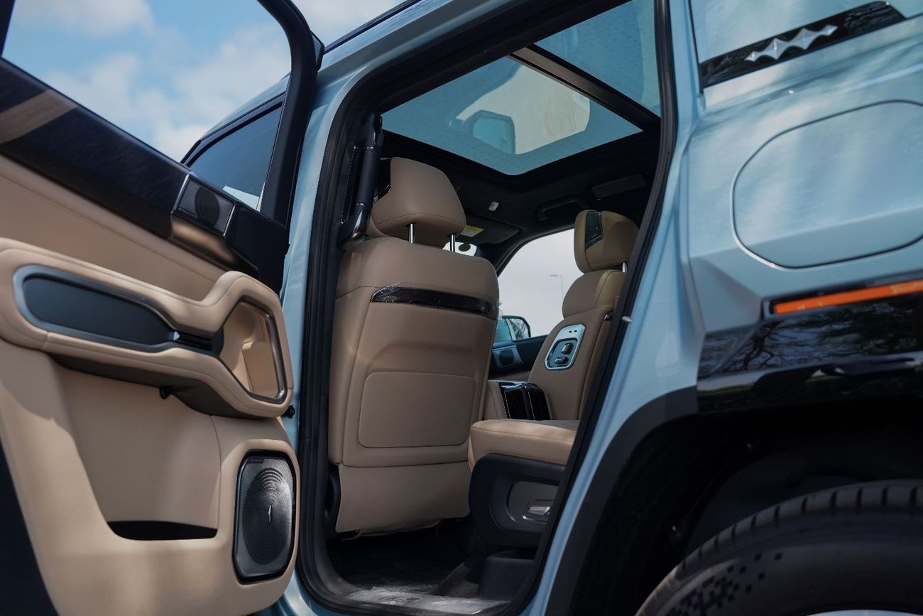 BYD Leopard 8 2025 BYD Leopard 8 Flagship plug in Hybrid 2.0L 7 seater 0KM