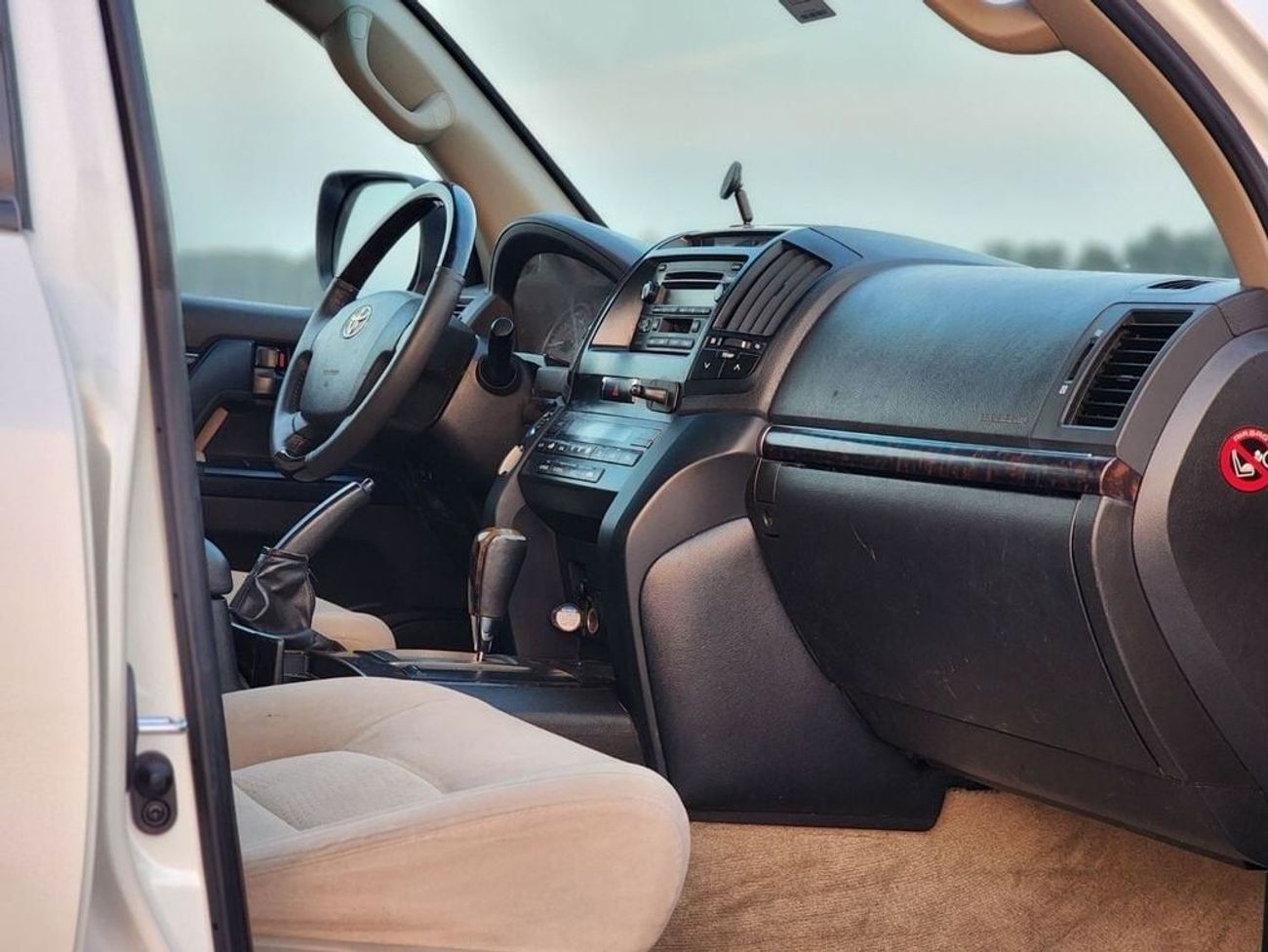 Toyota Land Cruiser GX.R V6