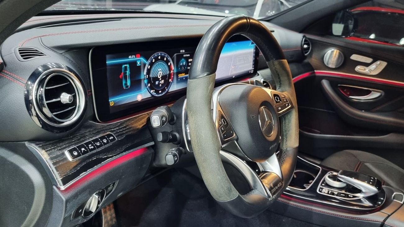 Mercedes-Benz E 43 AMG Std SUMMER PROMOTION MERCEDES E43 AMG 2018 IN BEAUTIFUL SHAPE WITH 1 YEAR WARRANTY FOR 119K AED