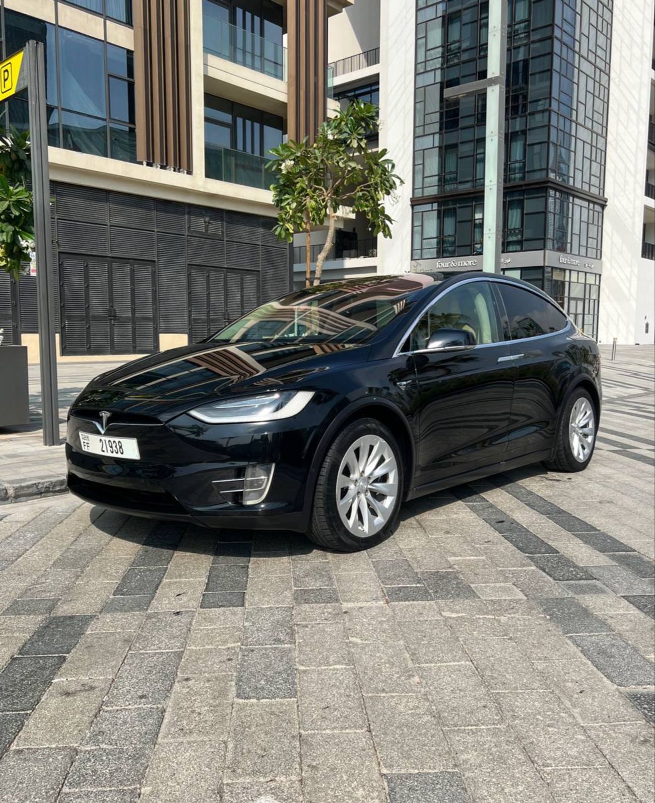 تسلا موديل اكس Long Range (AWD)