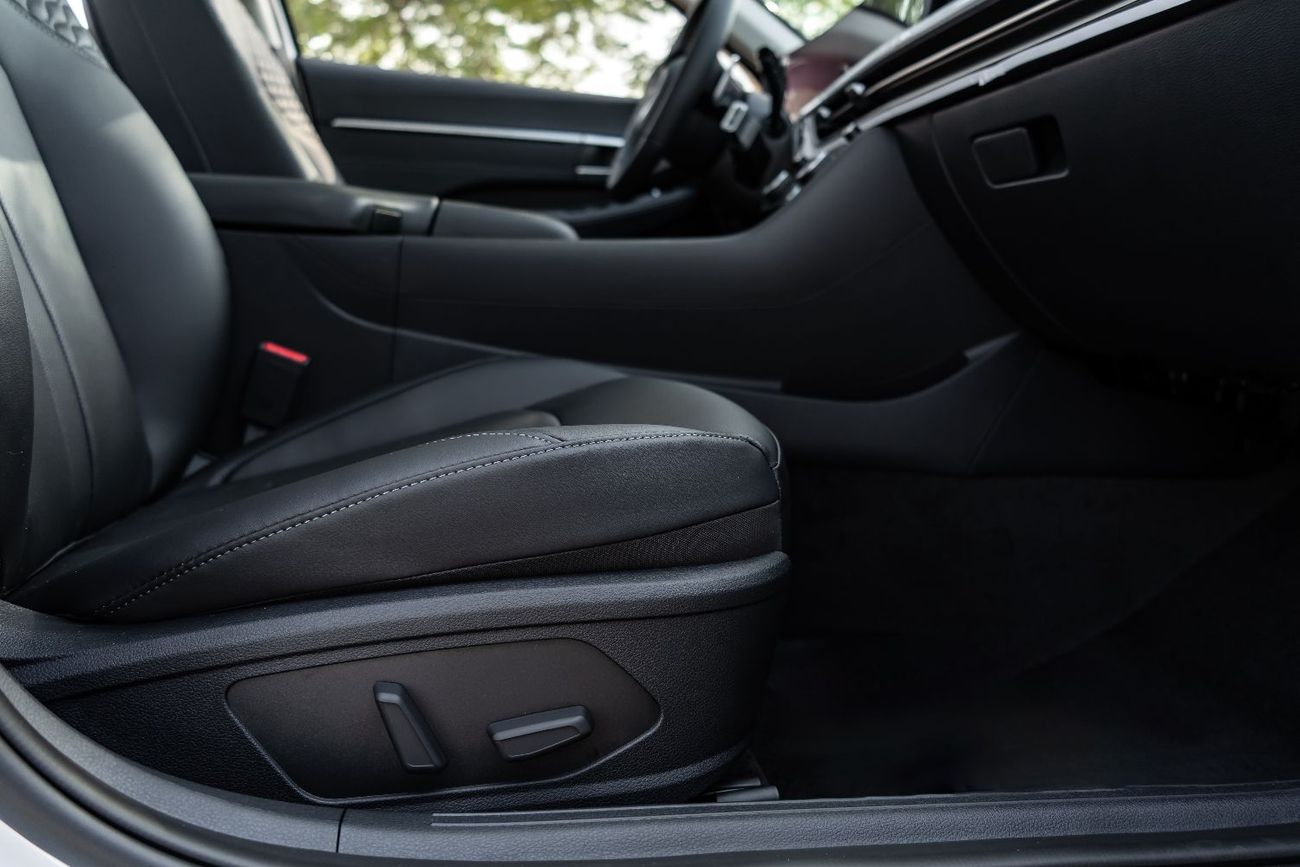 Hyundai Sonata 2025 HYUNDAI SONATA 1.5T PRO - PANORAMIC SUNROOF [ EXPORT ONLY ]