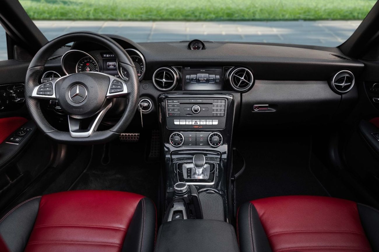 Mercedes-Benz SLC 200 200 AMG | 2,154 P.M  | 0% Downpayment | Excellent Condition!