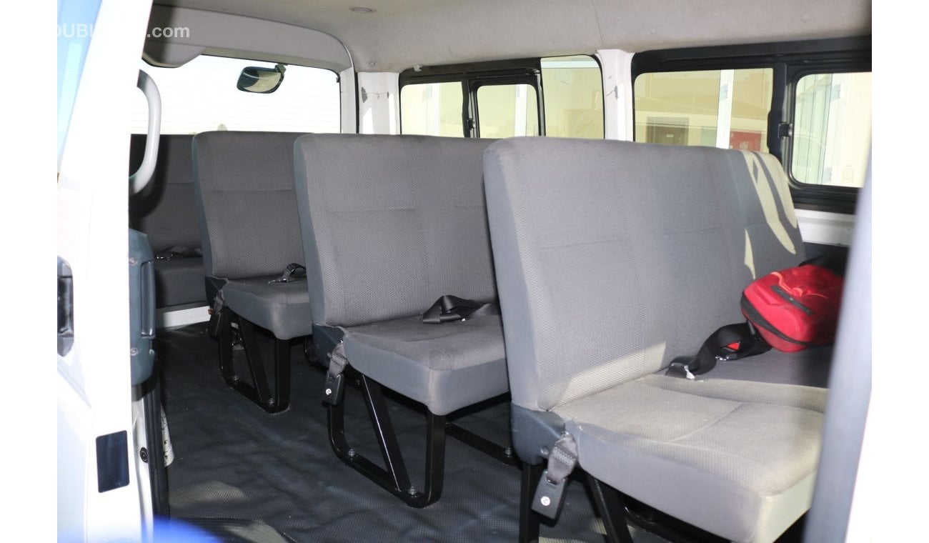 تويوتا هاياس MID ROOF 15 SEATER BUS