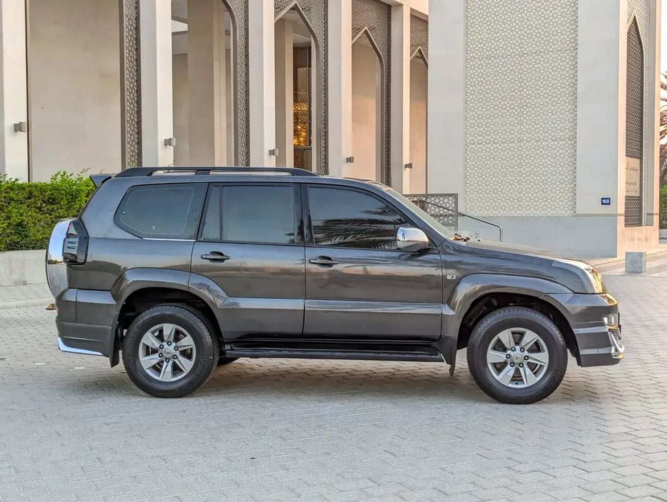 تويوتا برادو GX V4 2.7L | GCC Specs | Reliable SUV