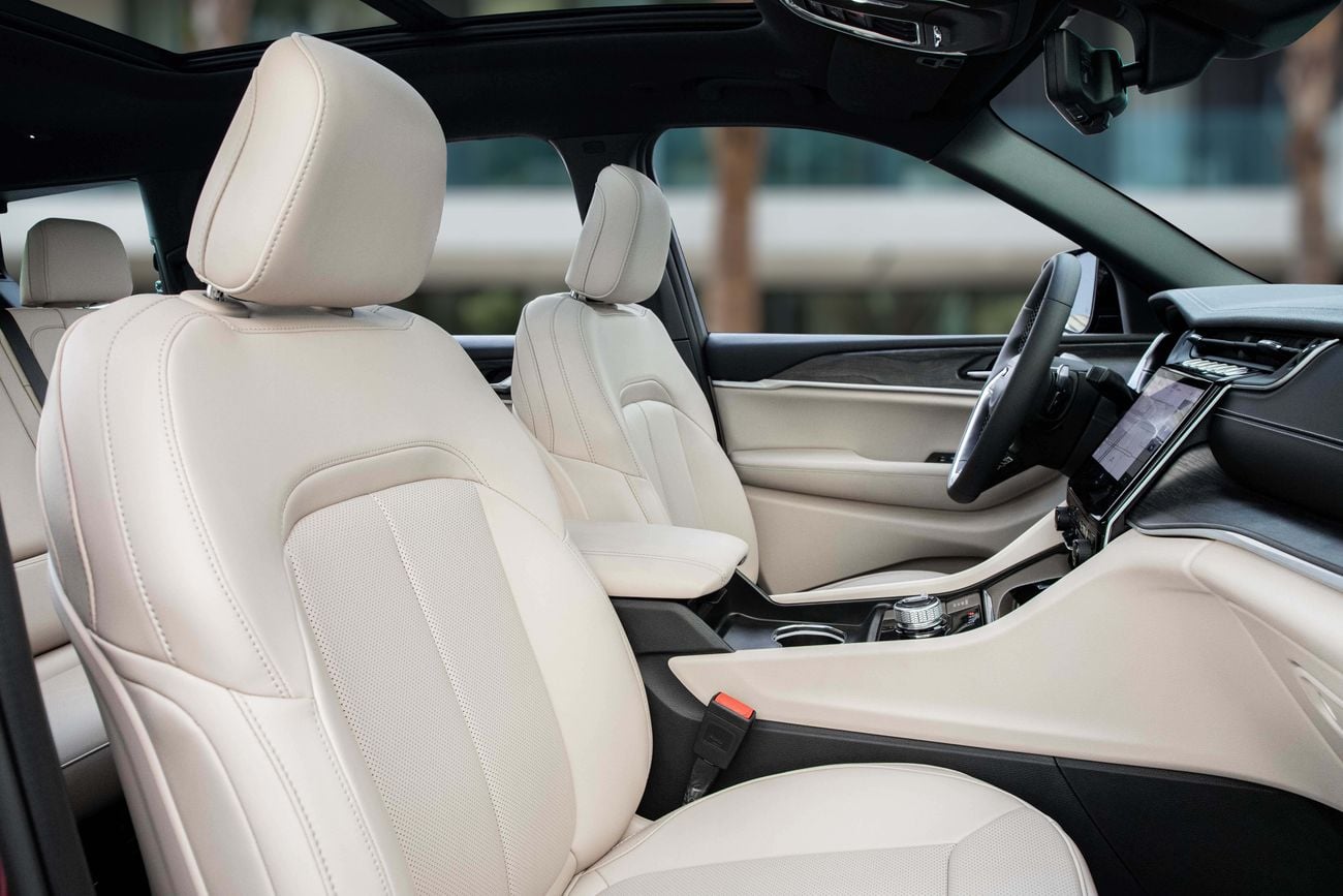 جيب جراند شيروكي Grand Cherokee Limited | 3,330 P.M | 0% Downpayment | Jeep Warranty!