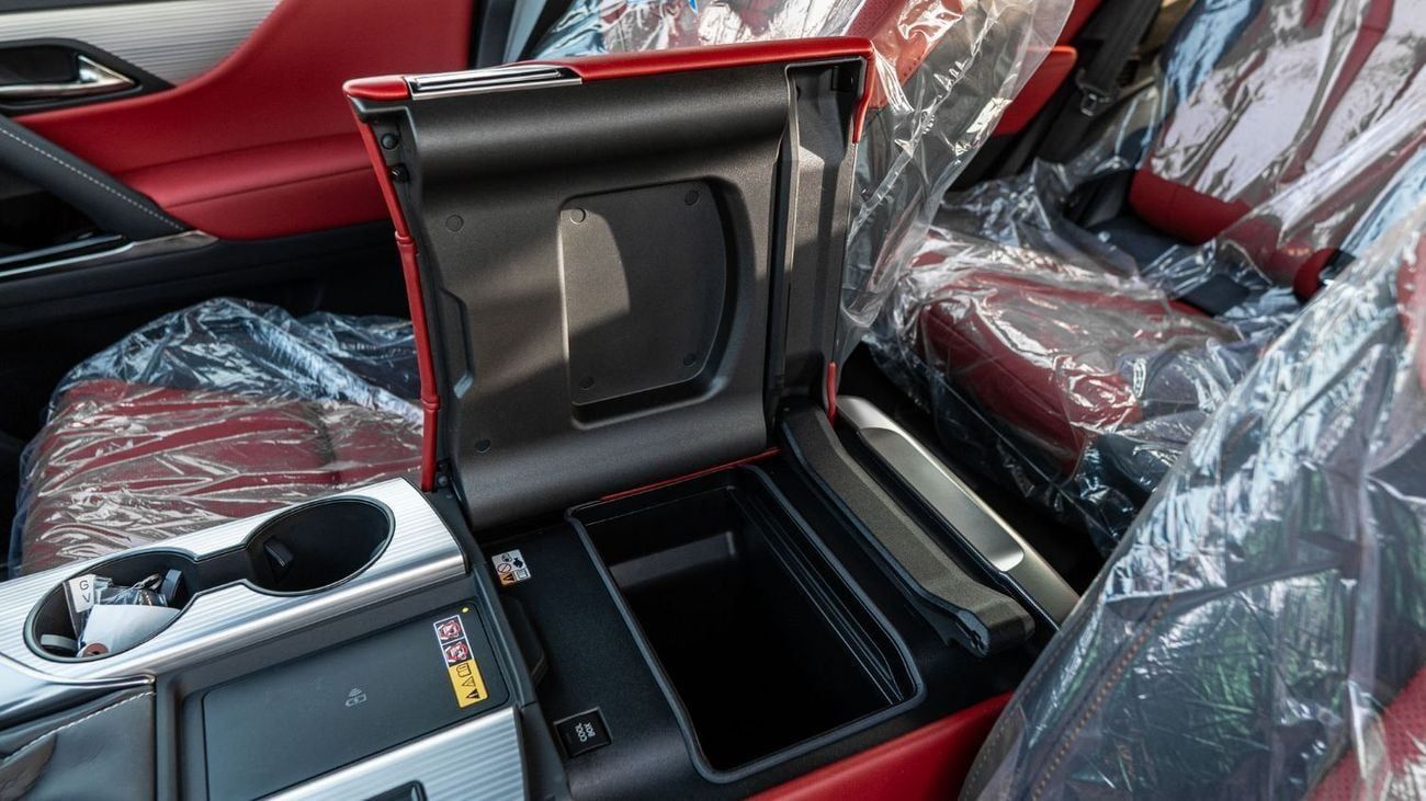 Lexus LX 600 2025 Lexus LX600 F-Sport 3.5L AT Petrol (Green-Red)