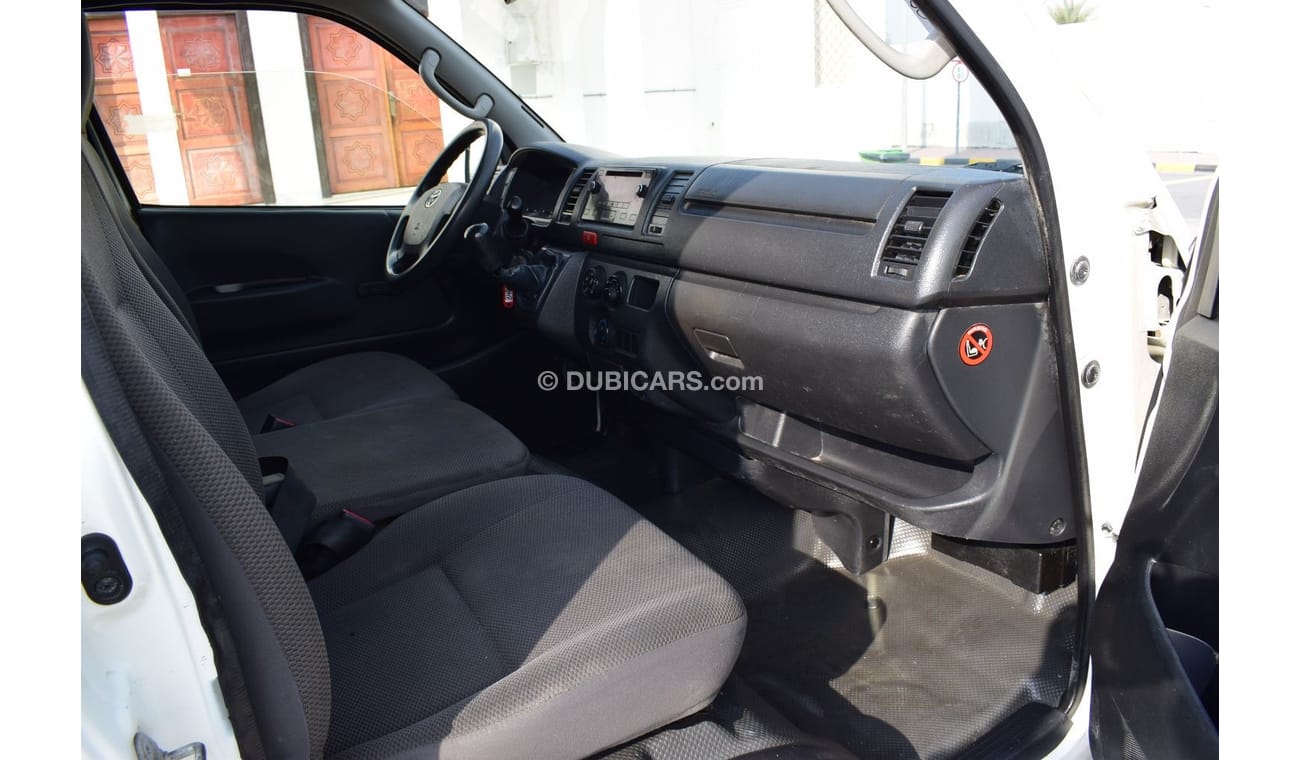 Toyota Hiace GL - Standard Roof Toyota Hiace Delivery Van, Model:2015. Excellent condition