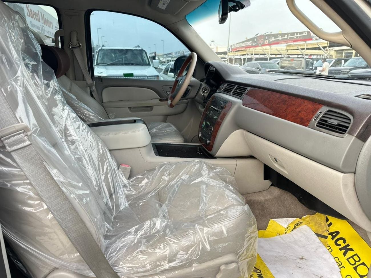 شيفروليه تاهو Z71  LEATHER