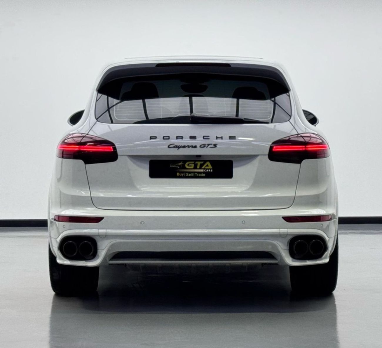 بورش كايان GTS 3.6L 2017 Porsche Cayenne GTS, Excellent Condition, Full Agency Service History, GCC