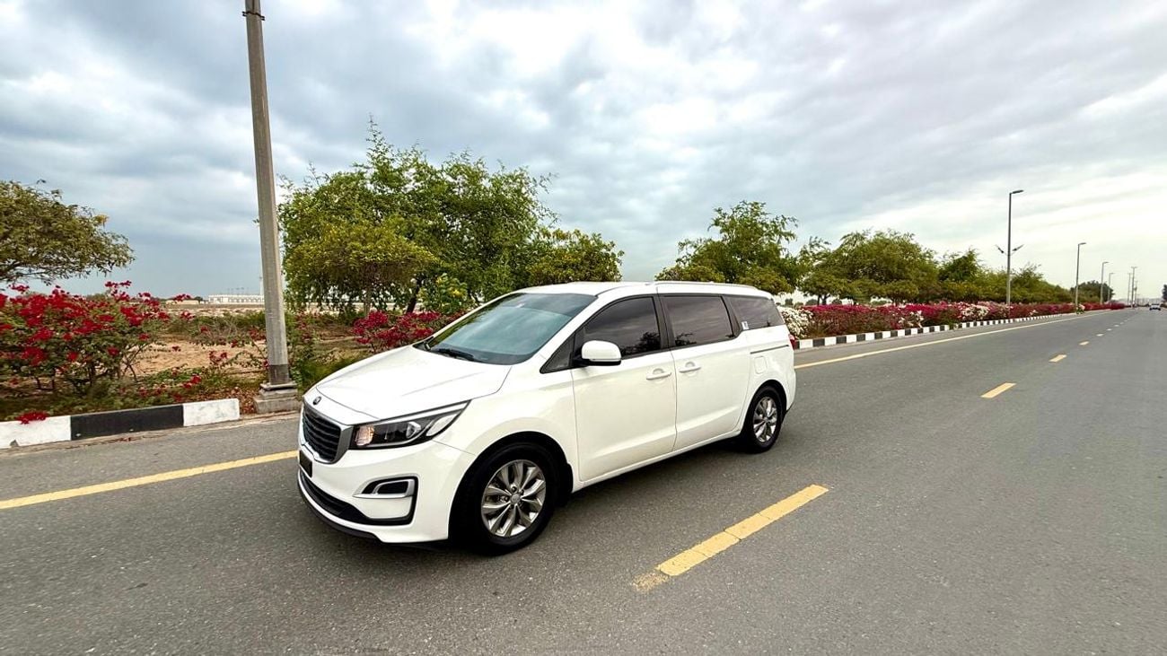 Kia Carnival EX 3.3L