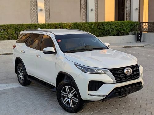 Toyota Fortuner EXR | 2.7L 4x4 | GCC Specs | Interior and Exterior Excellent Condition
