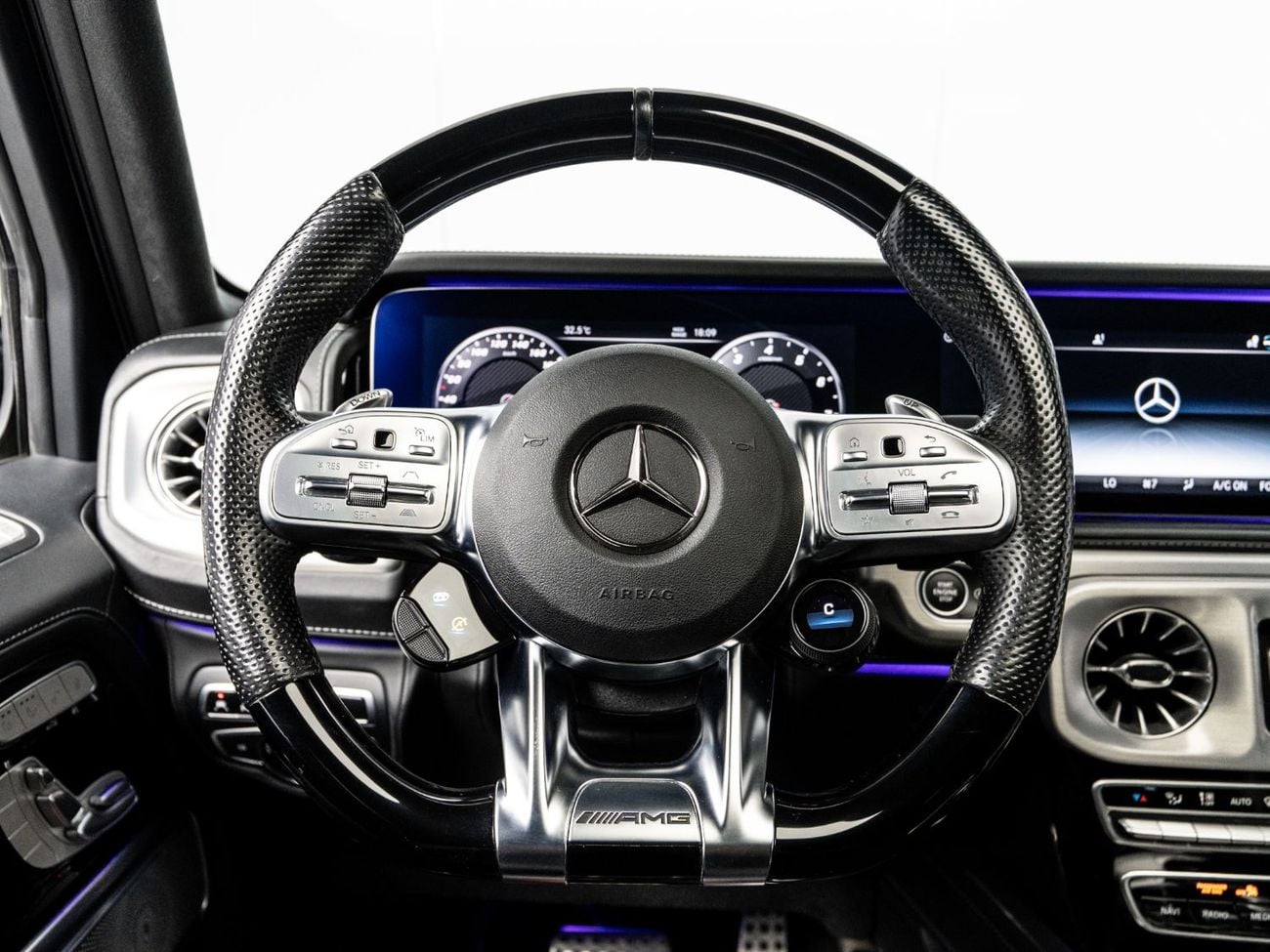 مرسيدس بنز G 63 AMG 4MATIC SUV 2023 Mercedes AMG G63 4.0L TC V8, AWD, 585bhp, 8 Speed Automatic