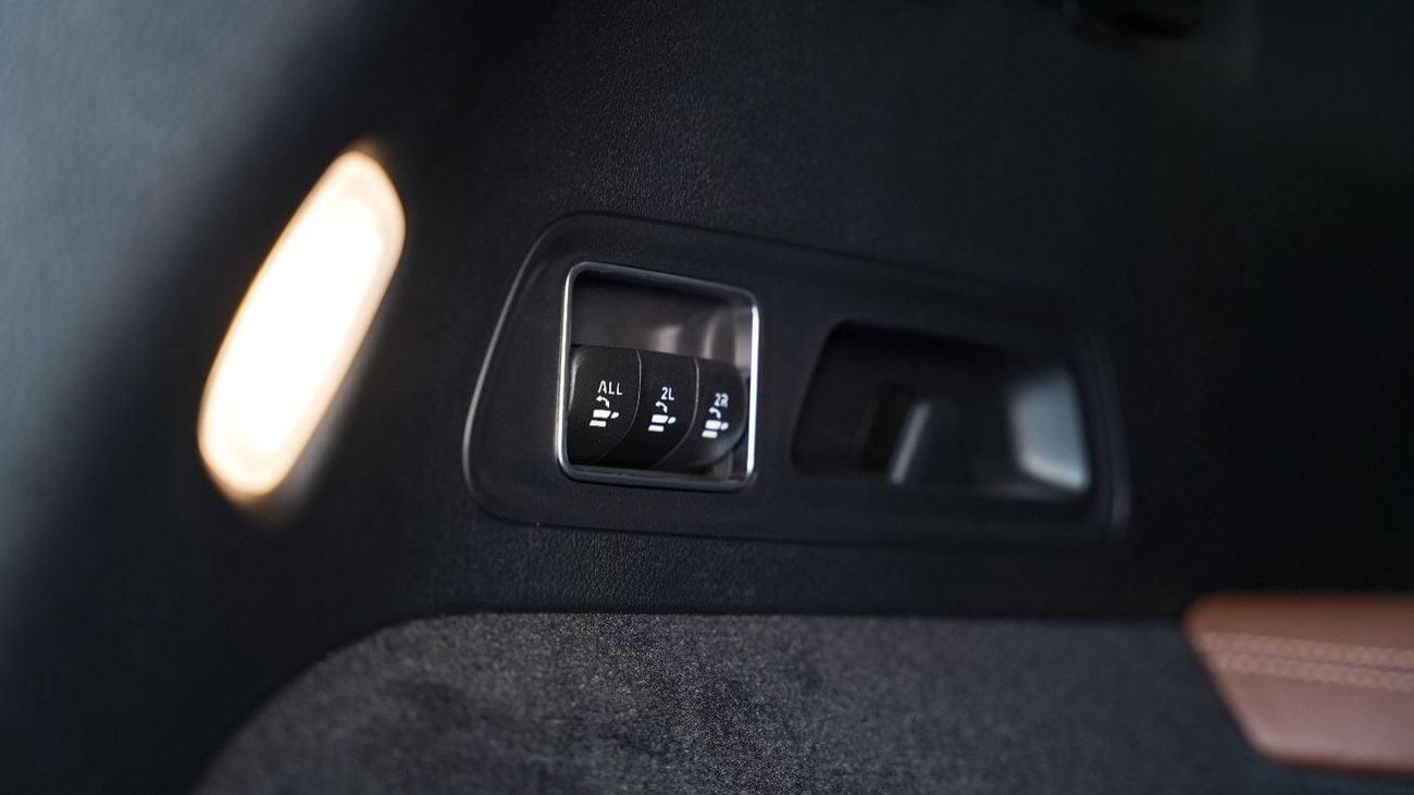 Mercedes-Benz GLS 450 4MATIC Mercedes-Benz AMG GLS450 SUV | Night Package | New Facelift | GCC | 2024 - 7 Seaters