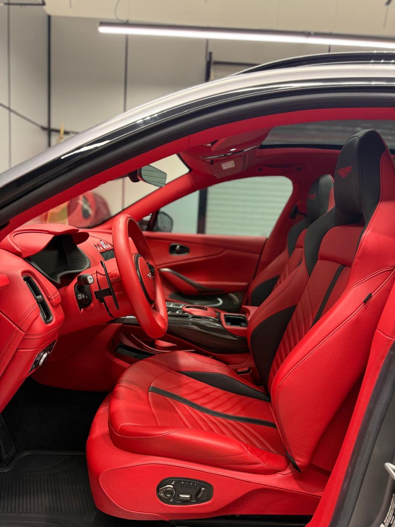 Aston Martin DBX 707 | GCC Specs | Dealer Warranty & Service Contract