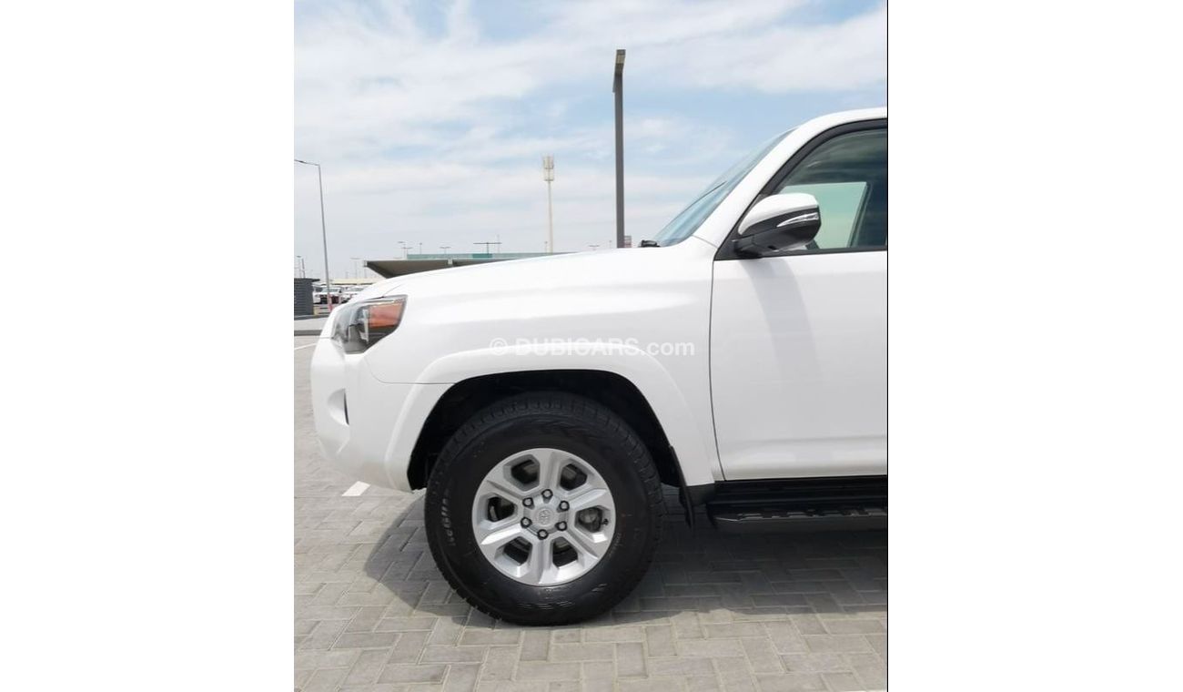 Toyota 4Runner Toyota 4Runner - 2022- White