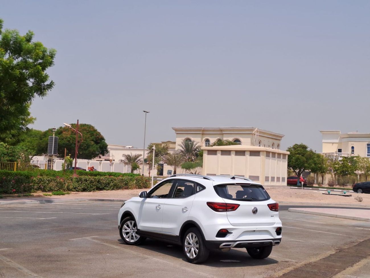 MG ZS 590/-MONTHLY l ZERO DOWN PAYMENT AVAILABLE l ACCIDENT FREE