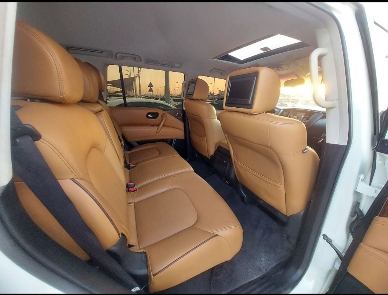 نيسان باترول SE Platinum City 5.6L