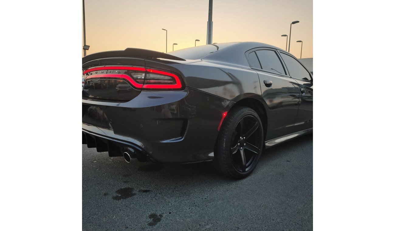 Dodge Charger 3.6L SXT Plus