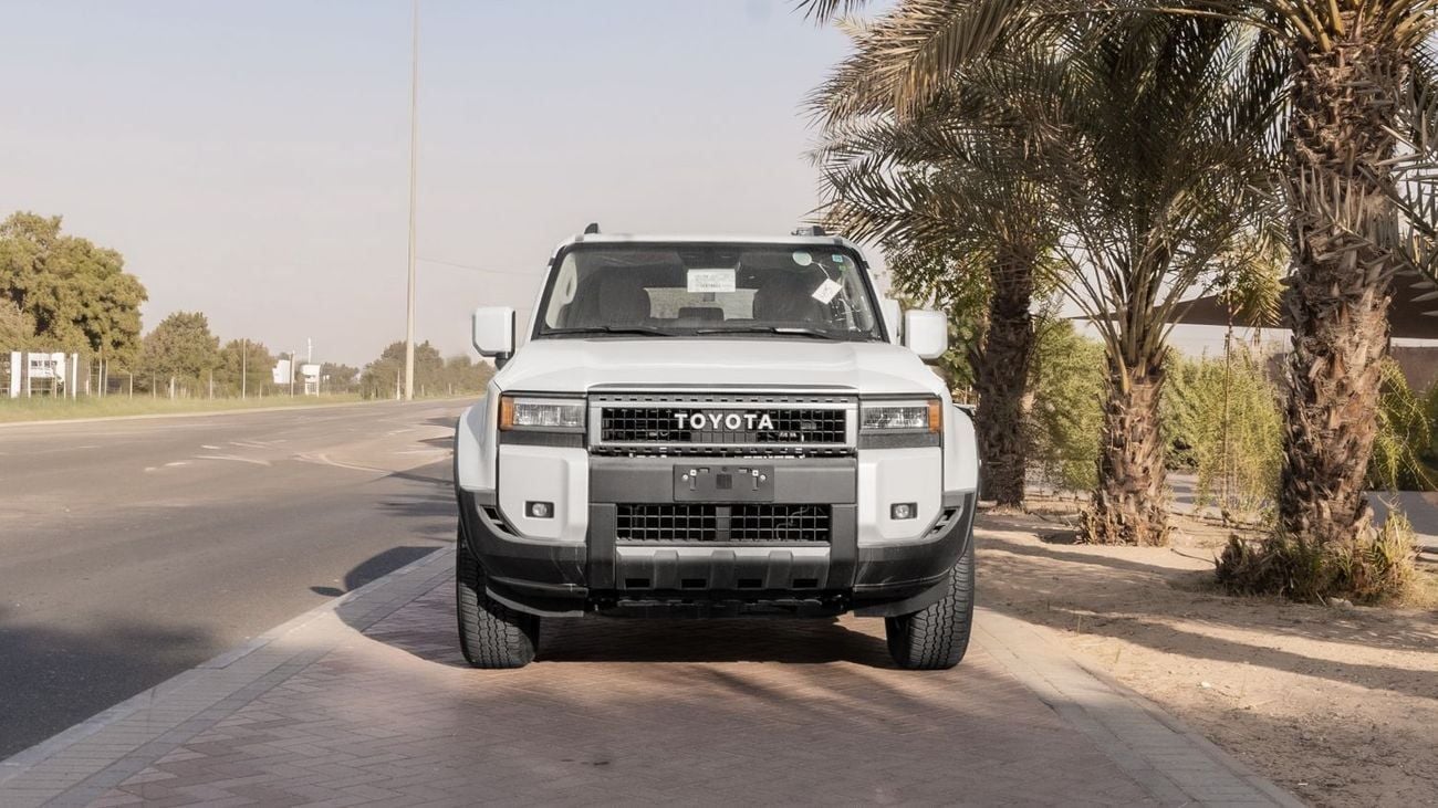تويوتا برادو 2025 Toyota Prado TXL2 2.4L AT Petrol (White-Beige)