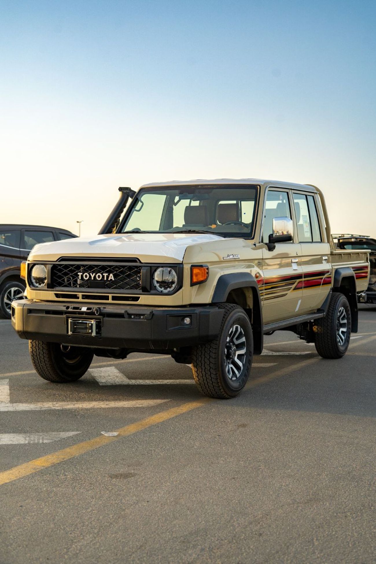 Toyota Land Cruiser Pick Up LC79 DC 2.8L T/DSL LX-Z1 A/T 2025YM | 5 Seats | 4 Doors