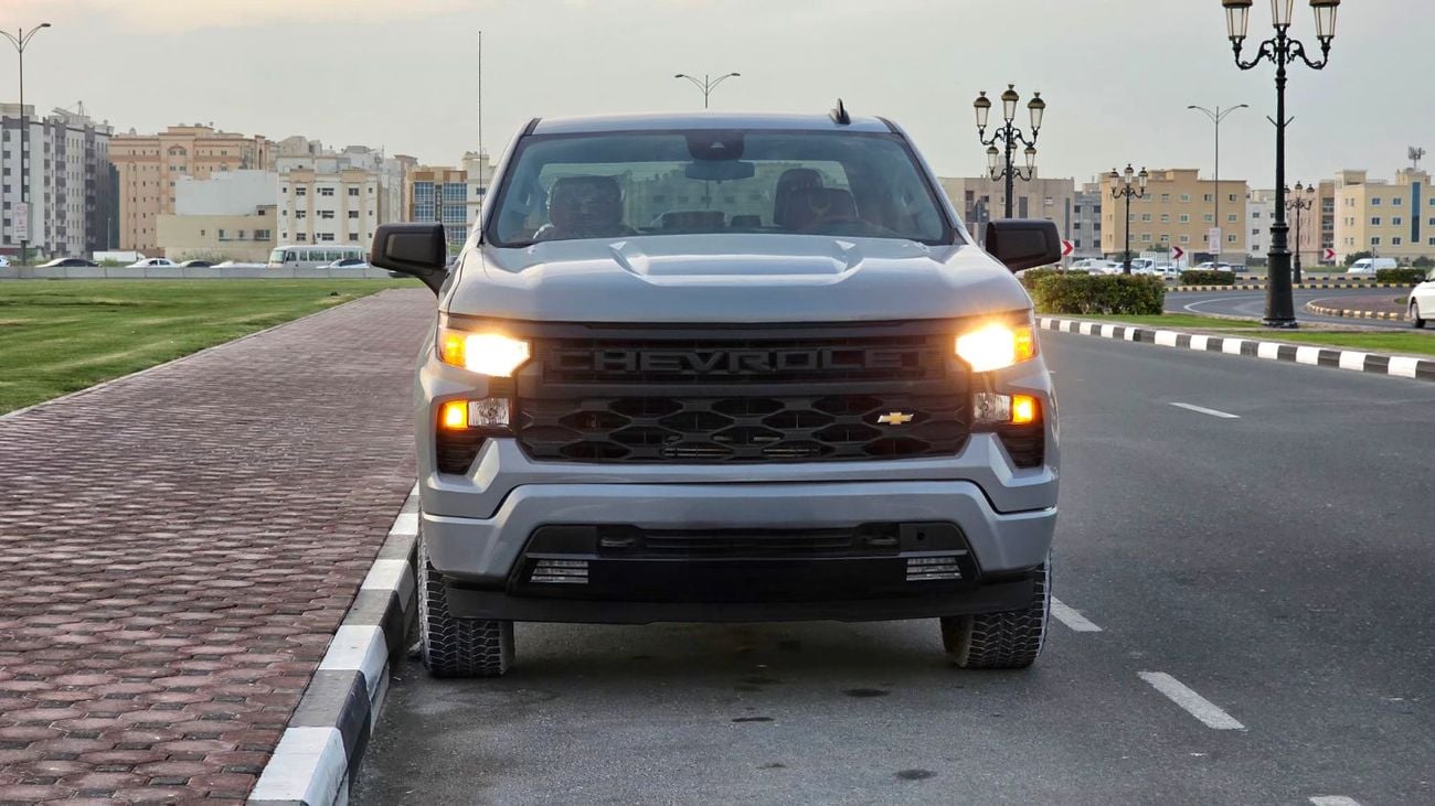 Chevrolet Silverado Custom K1500