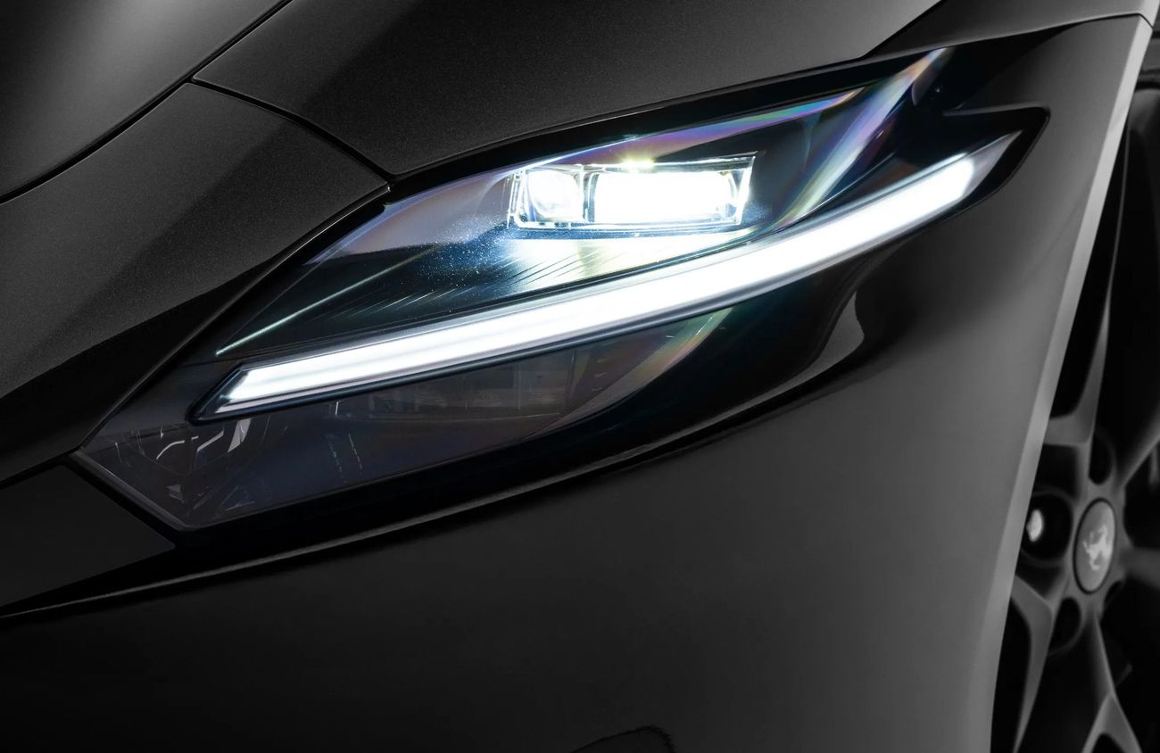 Ferrari Roma 3.9L V8 Twin-Turbocharged Engine