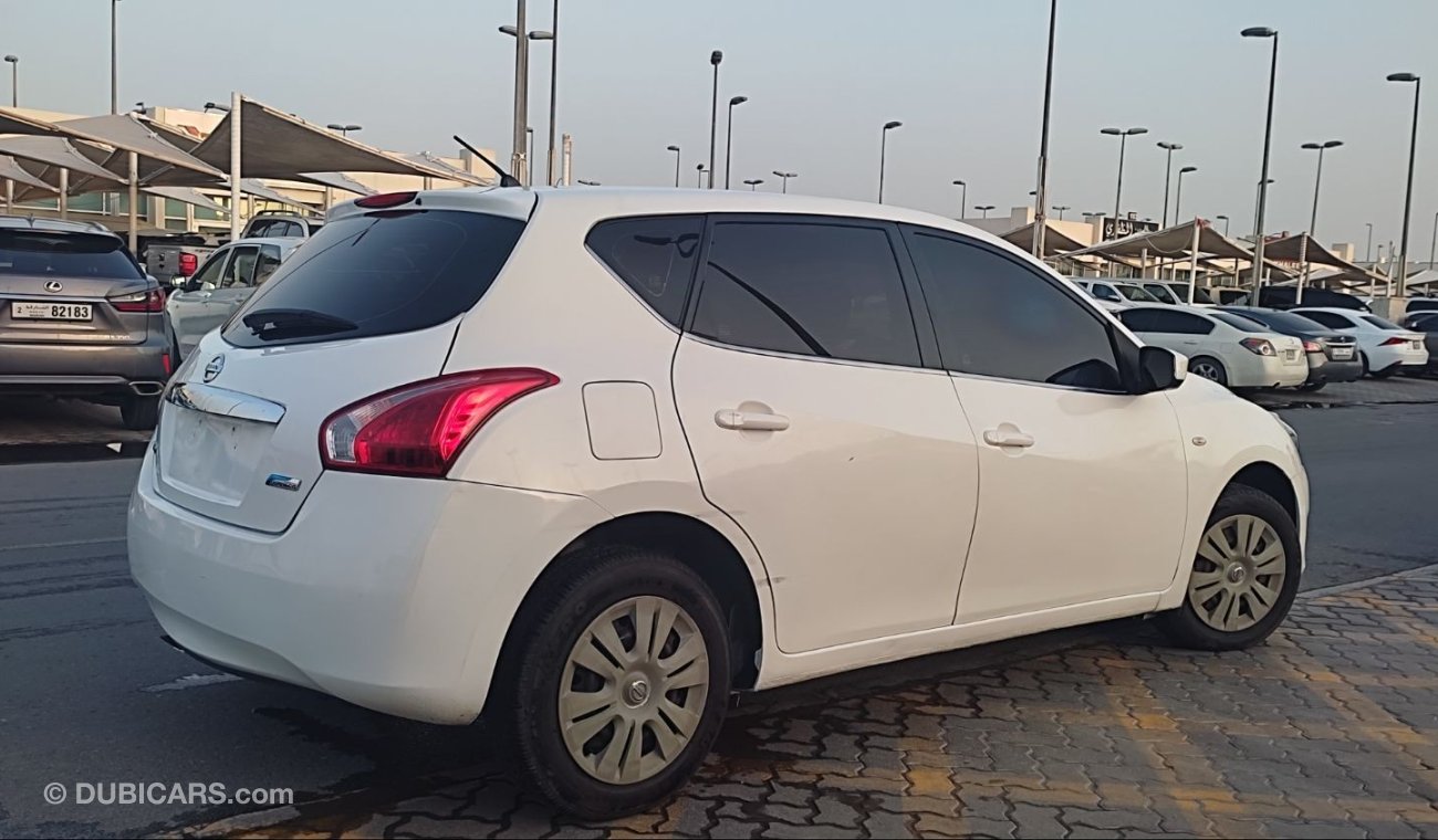 Nissan Tiida S