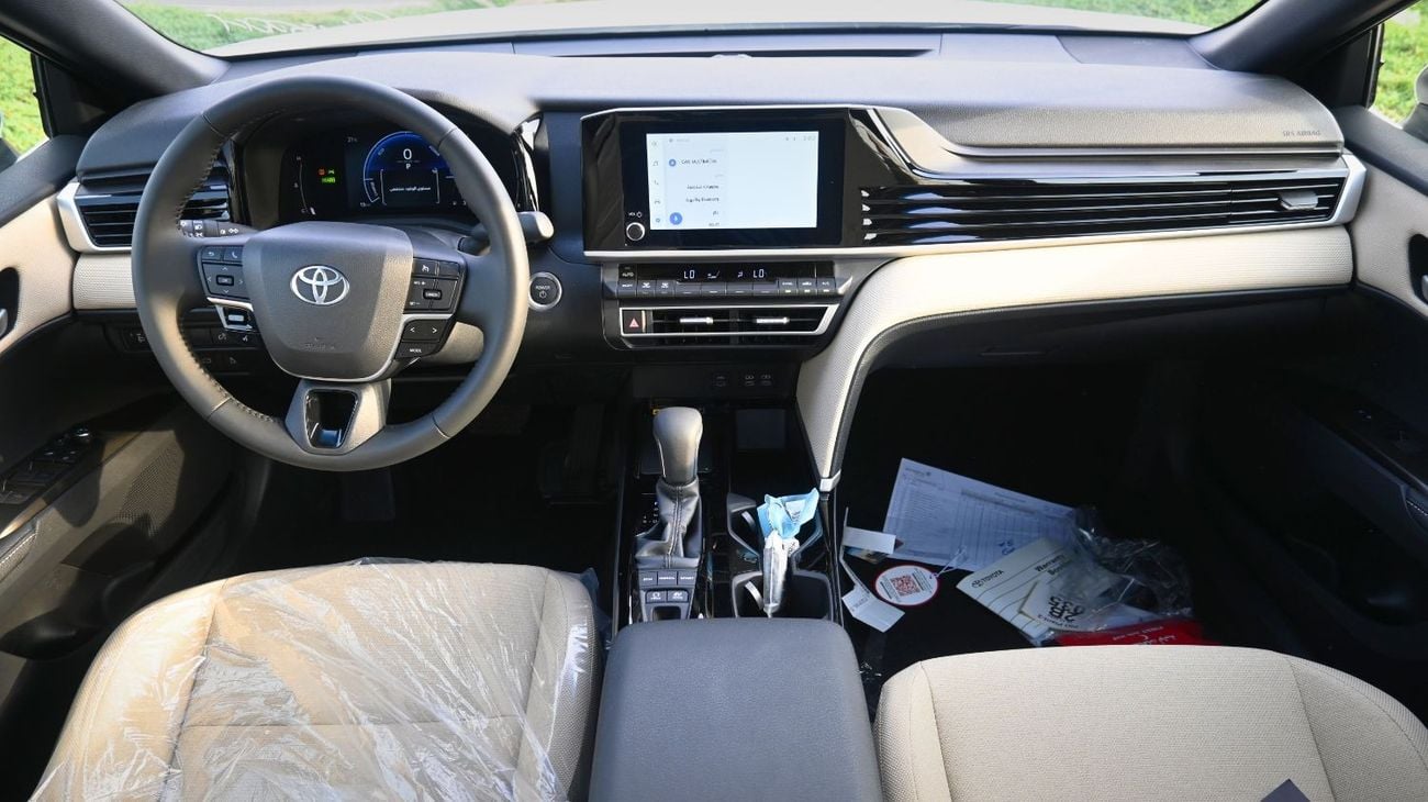 Toyota Camry Toyota Camry -LE- 2.5L Hybrid AT Panorama Full option