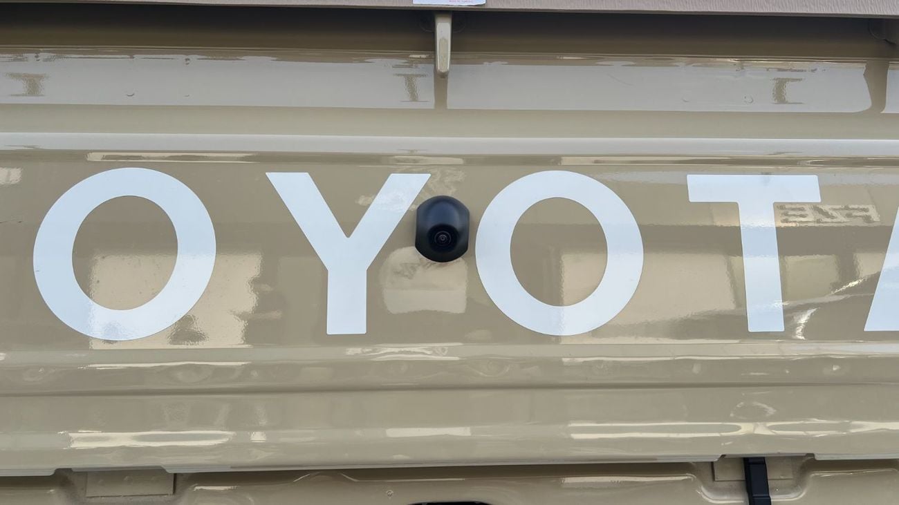 تويوتا لاند كروزر بيك آب SC 4.0L