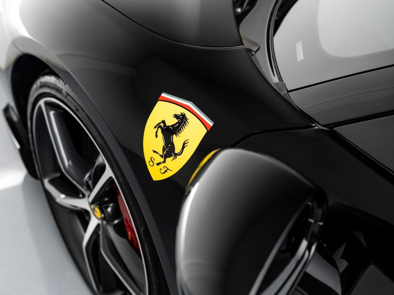 Ferrari 296 GTB 3.0T V6 PHEV 2024 Ferrari 296 GTB Assetto Fiorano, Ferrari Warranty + Service Contract, Low KMs, GCC