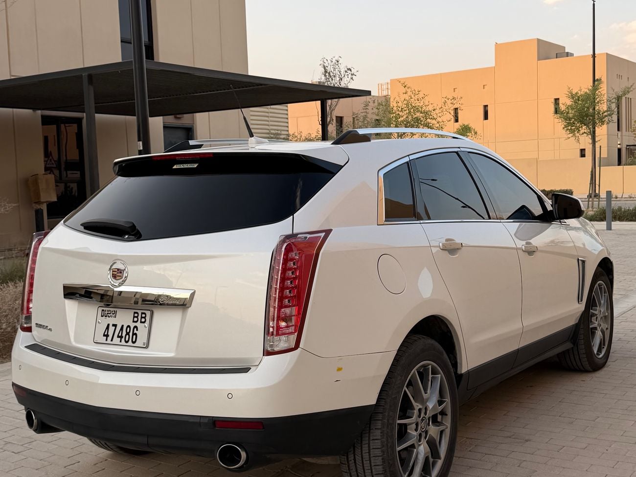 كاديلاك SRX LUXURY