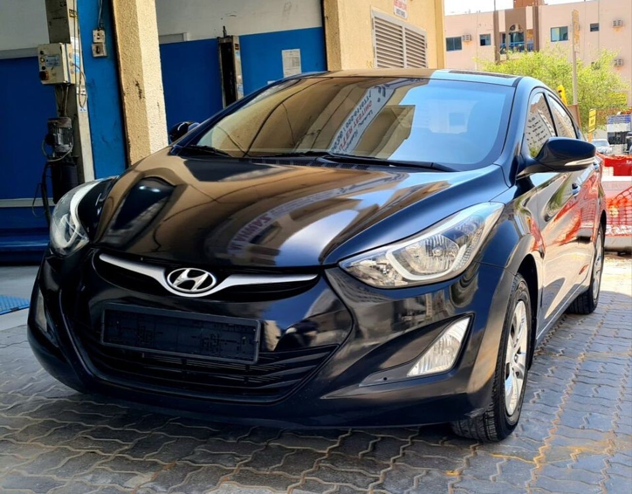 Hyundai Elantra HYUNDAI ELANTRA GCC  1.8 ENGINE  2015