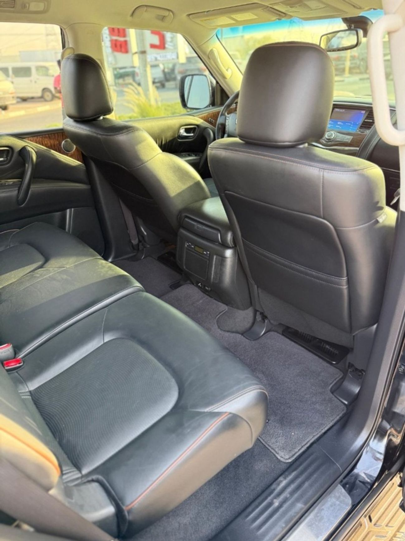 Nissan Armada SL 4WD