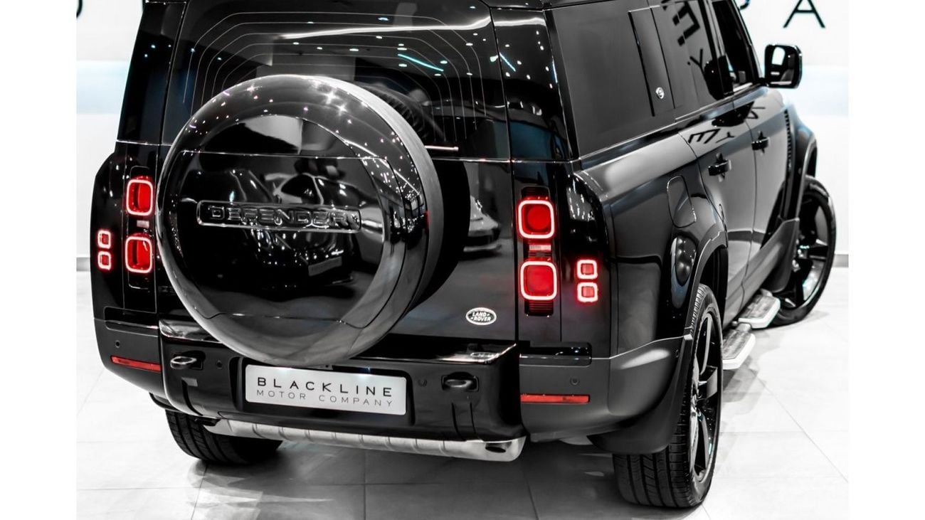 Land Rover Defender 2023 Landrover Defender 130 HSE P400, 2028 Al Tayer Warranty + Service Contract Valid, Low KMs, GCC