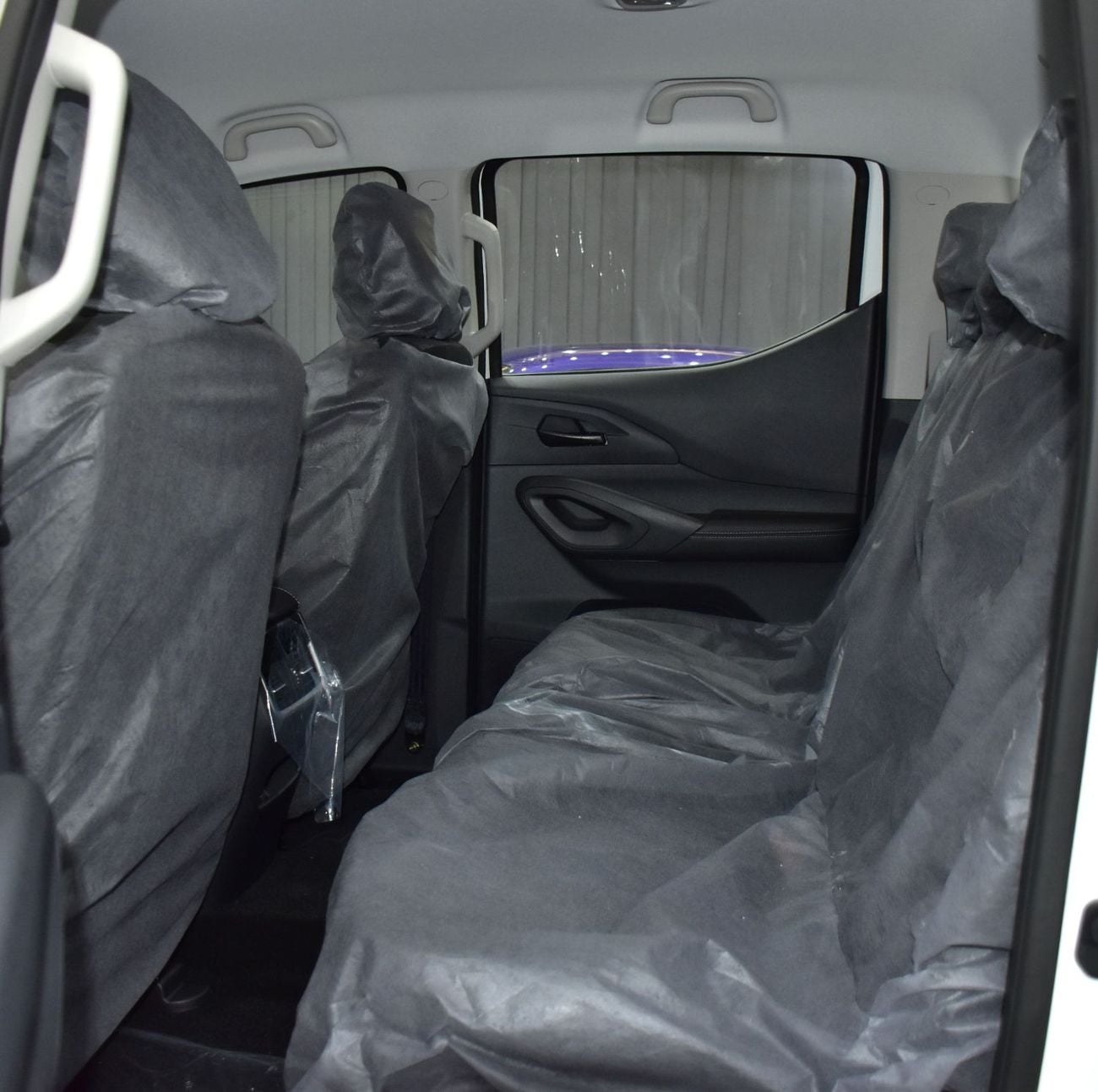 Peugeot Landtrek EXCELLENT DEAL for our Peugeot Landtrek 4x4 ( 2027 Model ) in White Color GCC Specs