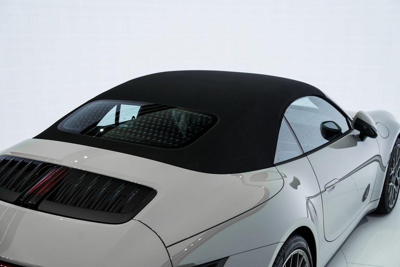 بورش 911 Carrera 3.0L (380 HP) Convertible