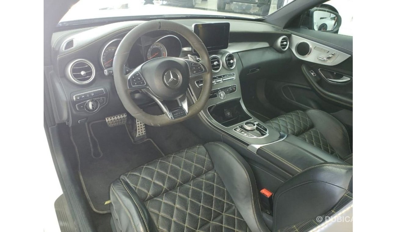 Mercedes-Benz C 63 Coupe S Line - German Specs - Full
