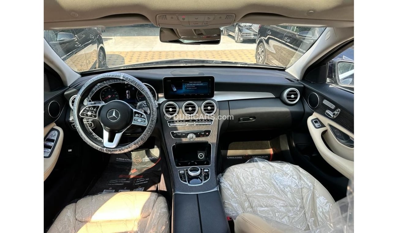 Mercedes-Benz C 300 Luxury