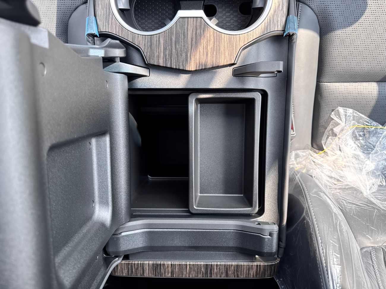 Toyota Land Cruiser 300 ZX 2024 Petrol 3.5L RHD Brand New 0Km