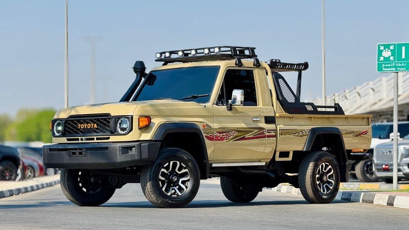 Toyota Land Cruiser Pick Up MODIFIED TO 2025 MODEL | SINGLE CABIN | MANUAL TRANSMISSION | 4.5L DIESEL ENGINE | AIR SNORKEL | 201