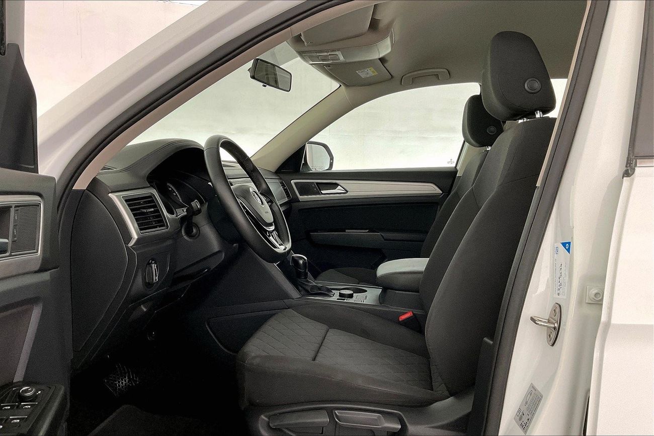 Lexus UX200 Premier | 1 year free warranty | 0 Down Payment