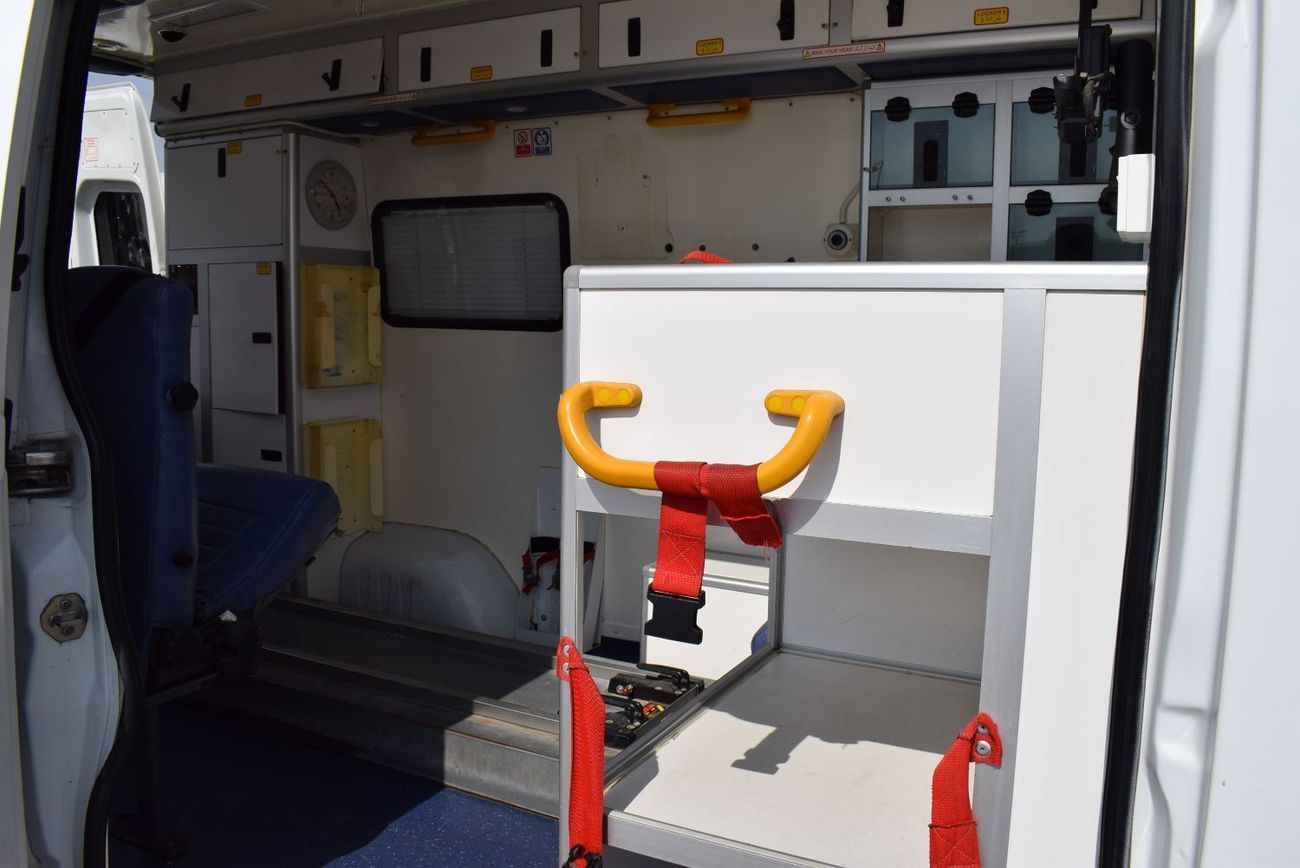 Mercedes Benz Sprinter STANDARD Mercedes Benz Sprinter Ambulance, Model:2015. Only done 22900 km