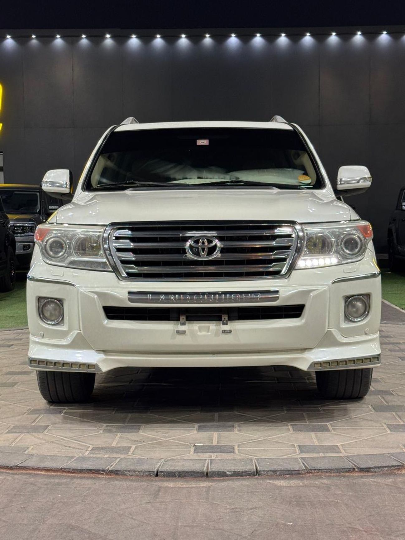 تويوتا لاند كروزر GXR+ 4.6L