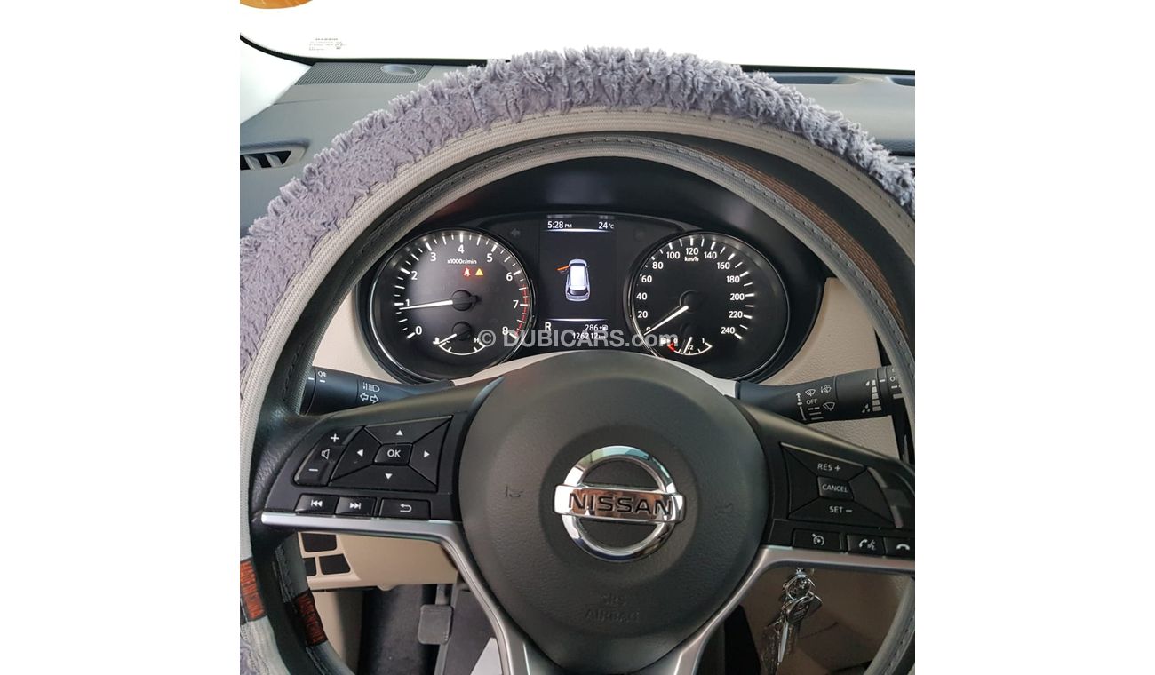 Nissan XTrail Nissan X-Trail S 2.5