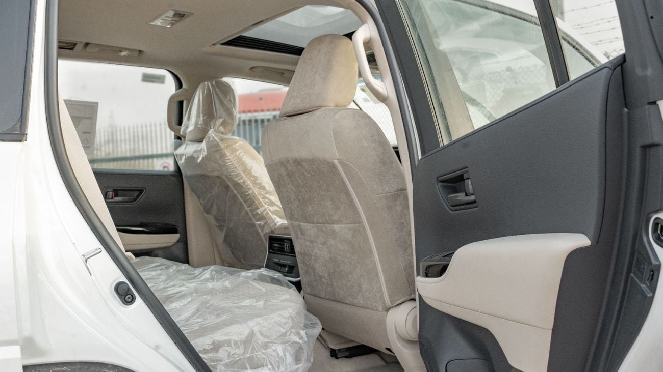 Toyota Land Cruiser 2025 Toyota Land Cruiser GXR 3.5L AT Petrol (With Sunroof) (White-Beige)