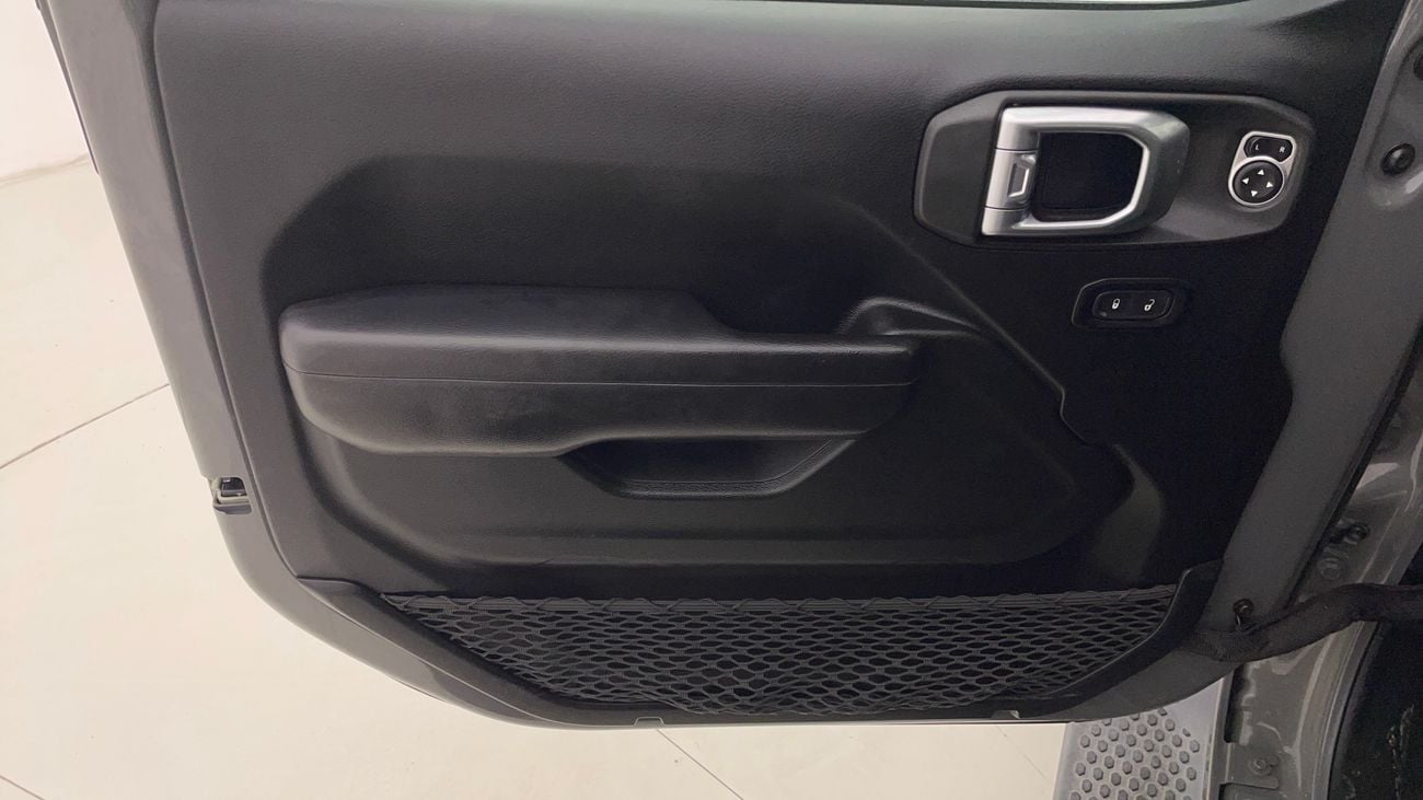 جيب رانجلر SPORT 3.6 | بدون دفعة مقدمة | اختبار القيادة في المنزل