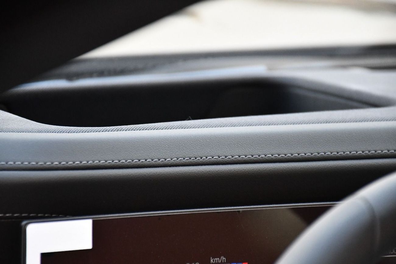 بي أم دبليو 735i BMW 735I M KIT 2026 GCC