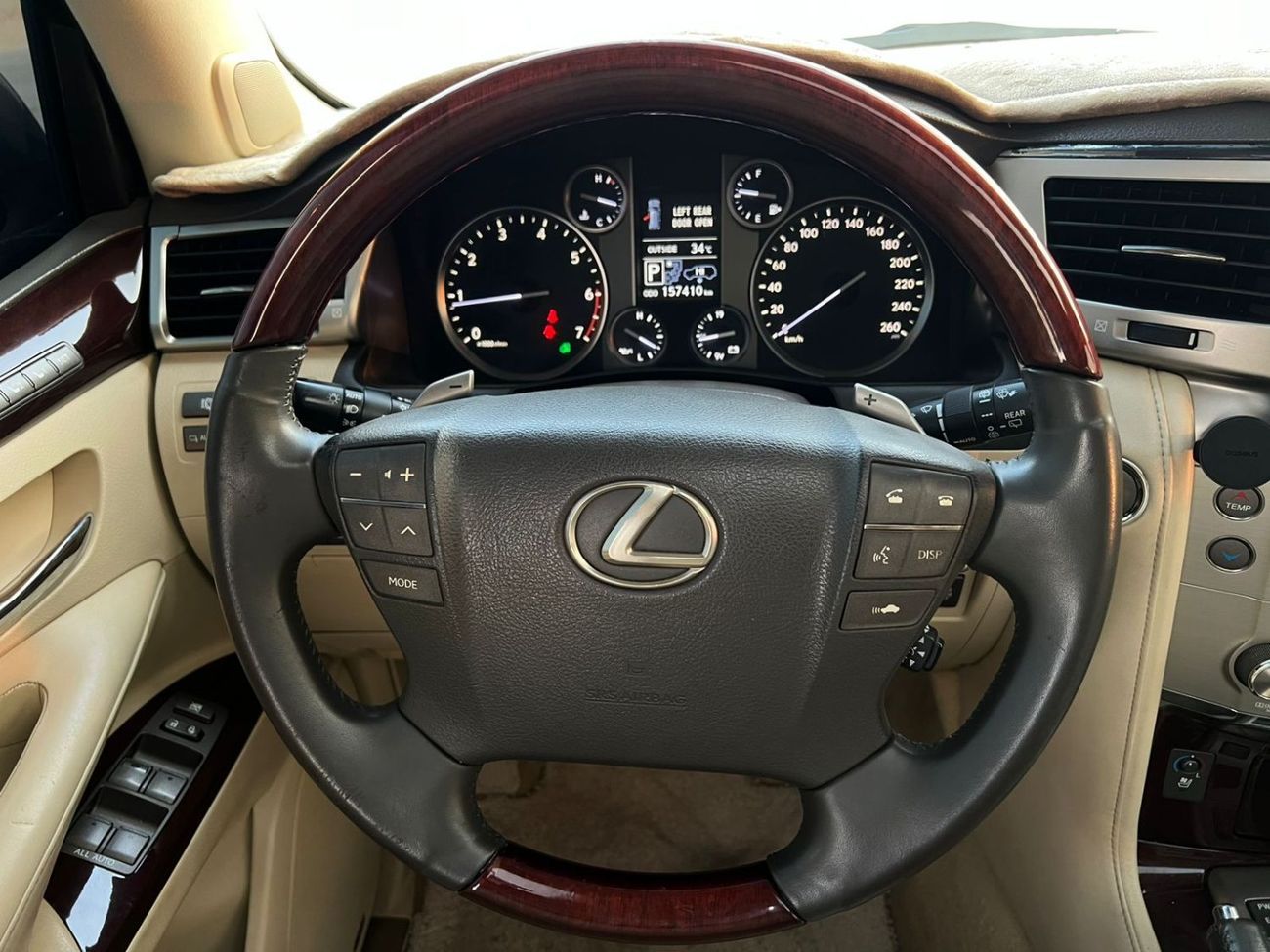 Lexus LX 570