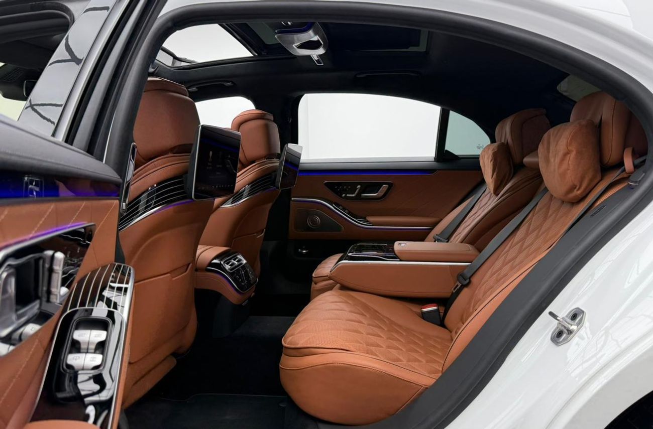مرسيدس بنز S 580 4MATIC Exclusive 4.0L 2024 Mercedes Benz S580 4MATIC, 2028 Mercedes Warranty + Service Pack, Very Lo