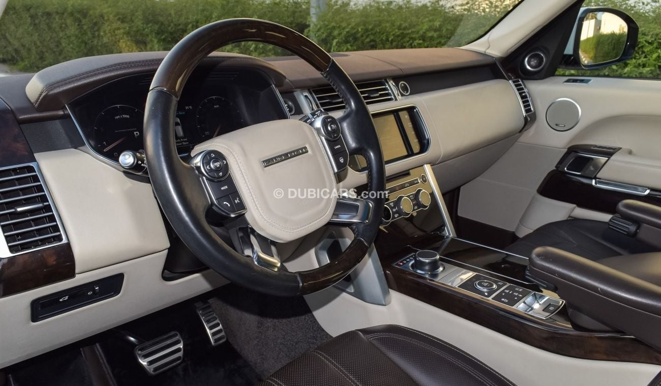 Land Rover Range Rover Range Rover Vogue SE Supercharged , 2013 Model , 132000 KM , Agency Paint